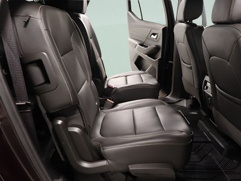 Used 2023 Chevrolet Traverse LT w/ LPO, Floor Liner Package AWD/4WD image 31
