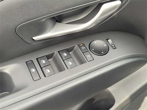 New 2026 Hyundai Tucson SEL image 18