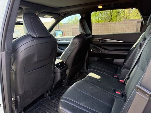 Used 2025 INFINITI QX60 Luxe w/ Black Edition image 10