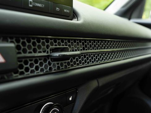 Used 2023 Honda HR-V Sport image 33