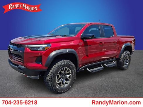 Used 2026 Chevrolet Colorado ZR2 w/ Technology Package AWD/4WD image 1