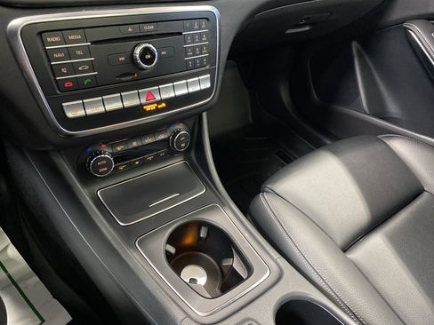 Used 2018 Mercedes-Benz GLA 250 4MATIC image 14