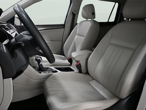 Used 2022 Volkswagen Tiguan SE AWD/4WD image 11