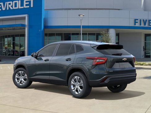 New 2026 Chevrolet Trax LS image 3