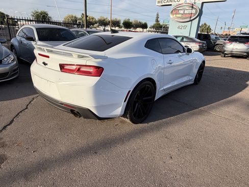 Used 2017 Chevrolet Camaro LT RWD image 4