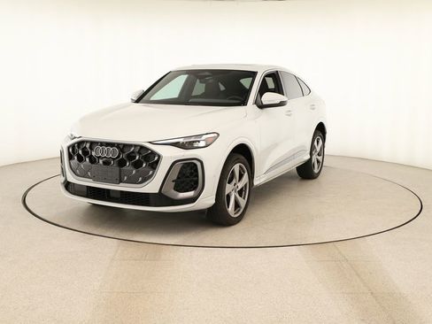 Certified 2025 Audi Q5 Premium Plus w/ Premium Plus image 12