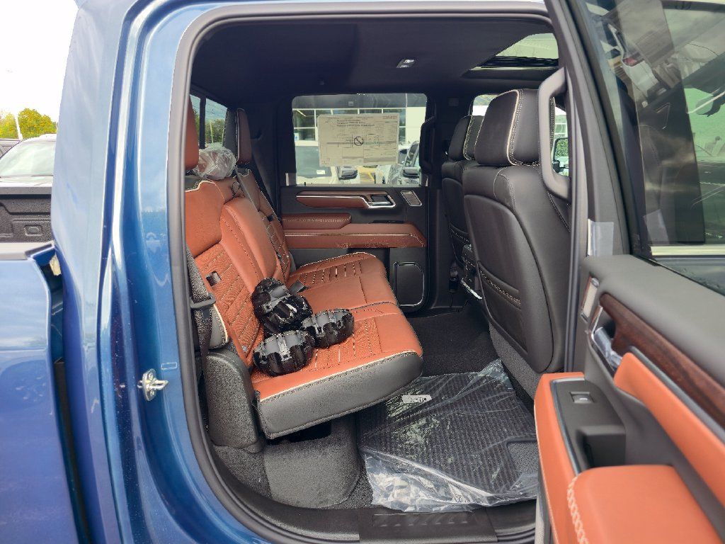 New 2026 GMC Sierra 2500 Denali Ultimate AWD/4WD image 25