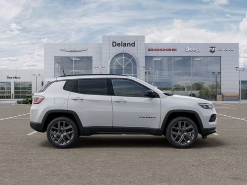 New 2026 Jeep Compass Latitude AWD/4WD image 24