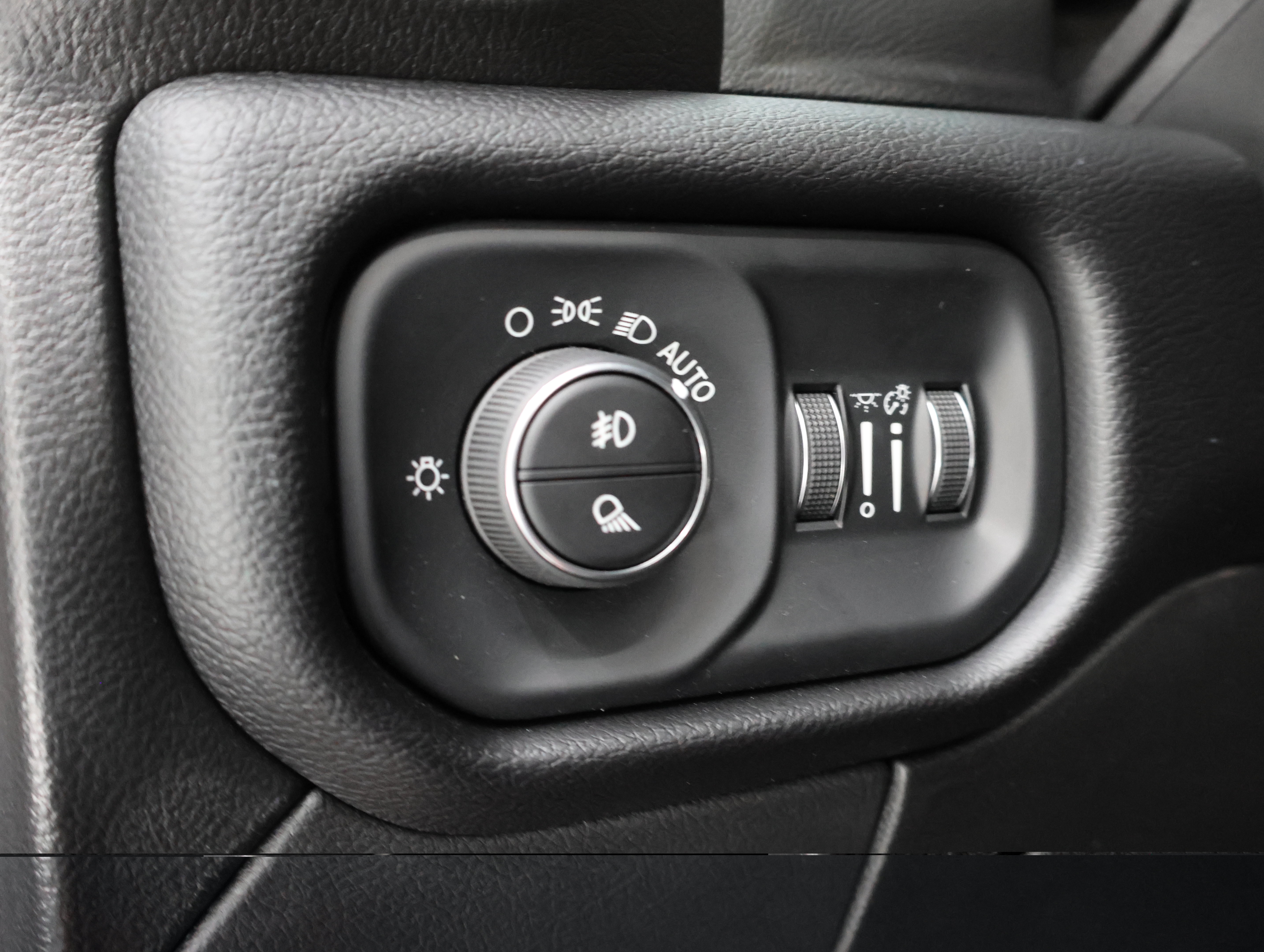 Used 2024 RAM 2500 Laramie w/ Night Edition AWD/4WD image 43