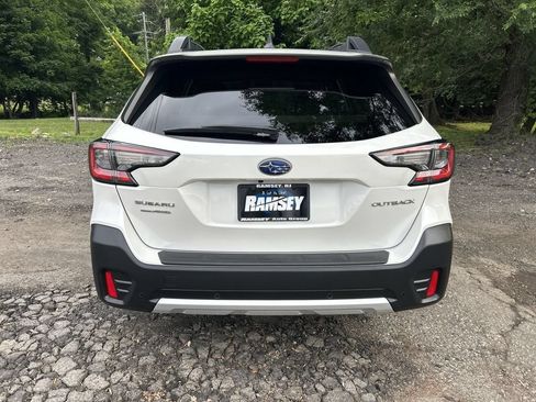Certified 2022 Subaru Outback Limited AWD/4WD image 7