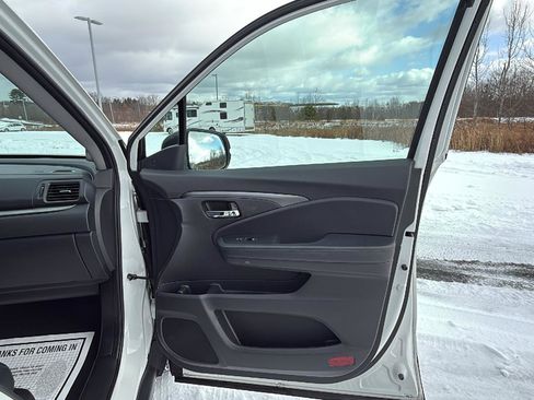 Used 2022 Honda Pilot Special Edition image 18