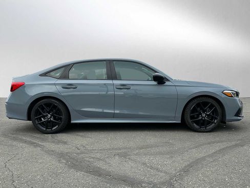 Used 2023 Honda Civic Sport image 8