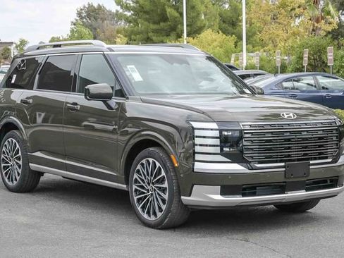 New 2026 Hyundai Palisade Calligraphy FWD image 3