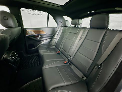 Used 2025 Mercedes-Benz GLE 450 4MATIC image 24