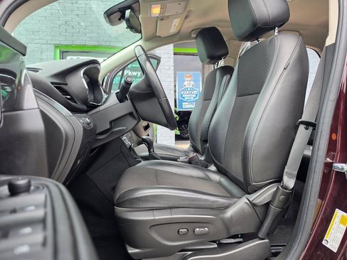 Used 2018 Buick Encore Preferred FWD image 19