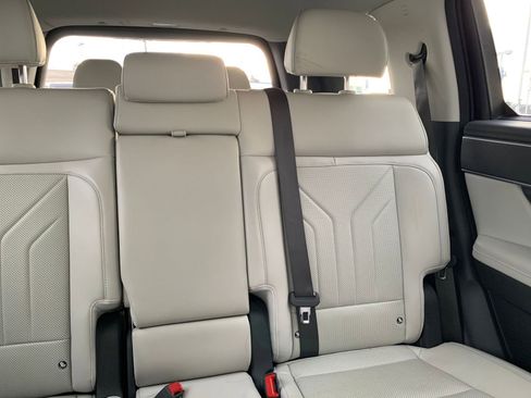 Used 2025 Hyundai Santa Fe SEL image 40