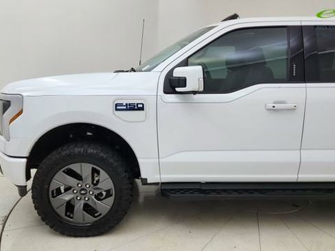 Used 2024 Ford F150 Lightning Lariat AWD/4WD image 9