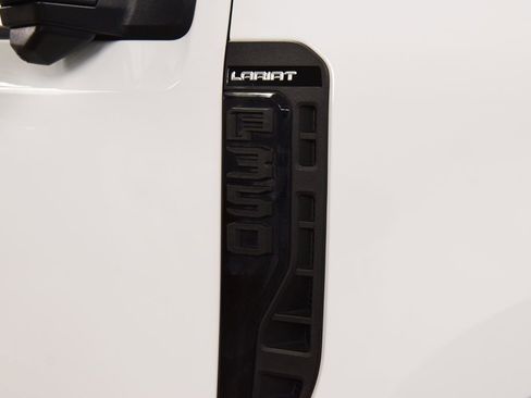 Used 2024 Ford F350 Lariat w/ Lariat Ultimate Package AWD/4WD image 13