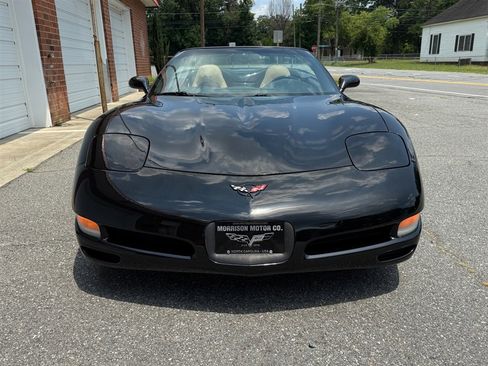 Used 2002 Chevrolet Corvette Convertible w/ Preferred Equipment Group1 image 14
