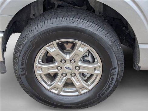 Used 2022 Ford F150 XLT w/ Equipment Group 302A High image 26