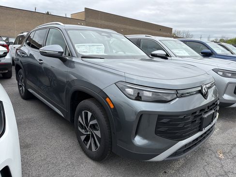 New 2026 Volkswagen Tiguan S AWD/4WD image 2