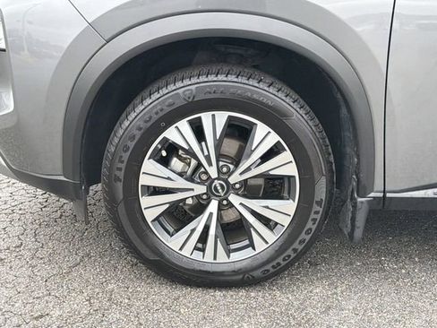 Certified 2023 Nissan Rogue SV image 31