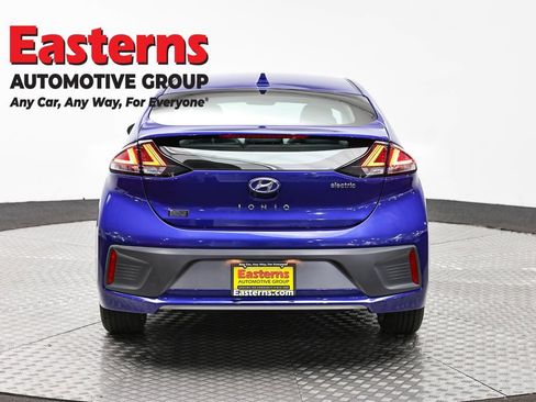 Used 2020 Hyundai Ioniq Limited FWD image 6