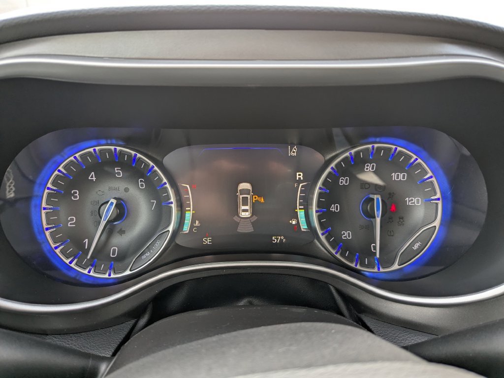 Used 2024 Chrysler Pacifica Touring-L FWD image 12