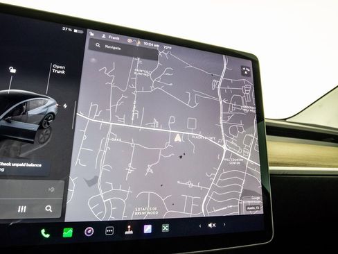 Used 2023 Tesla Model 3 Standard Range image 21