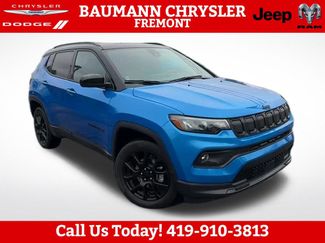 Used 2022 Jeep Compass Latitude w/ Sun and Sound Group AWD/4WD 360° Tour