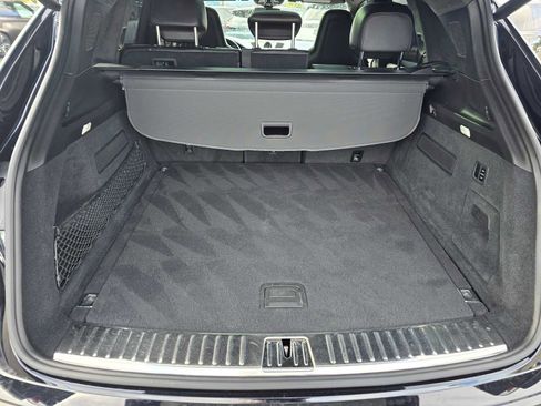 Used 2021 Porsche Cayenne Turbo S image 17