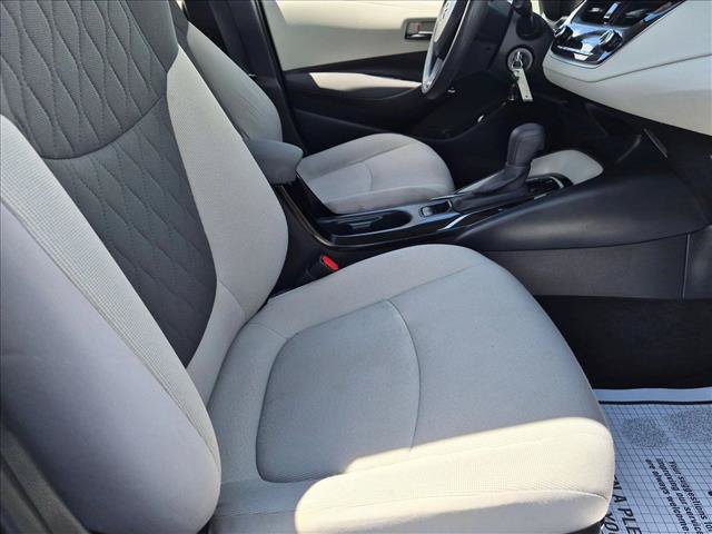 Used 2022 Toyota Corolla LE FWD image 18