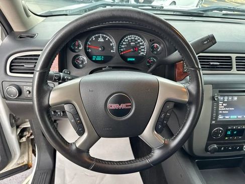 Used 2013 GMC Sierra 1500 SLT w/ SLT Convenience Package AWD/4WD image 12