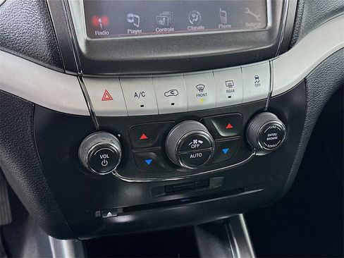 Used 2015 Dodge Journey R/T w/ Flexible Seating Group image 14