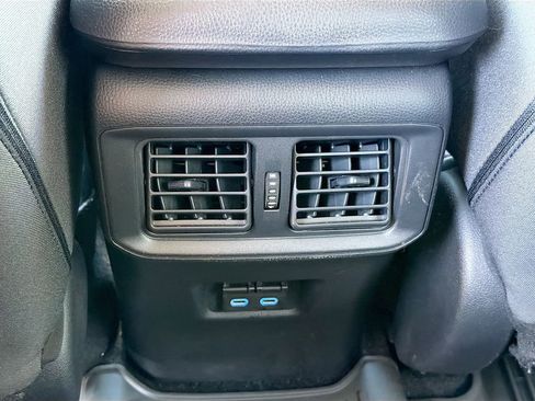 Used 2022 Toyota RAV4 XLE w/ Convenience Package image 36