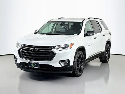 Certified 2020 Chevrolet Traverse Premier w/ Redline Edition AWD/4WD image 3