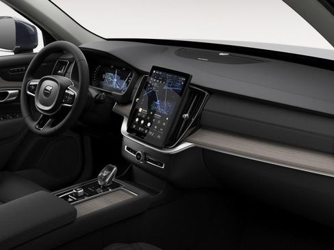 New 2026 Volvo XC90 B5 Plus w/ Protection Package Premier AWD/4WD image 6