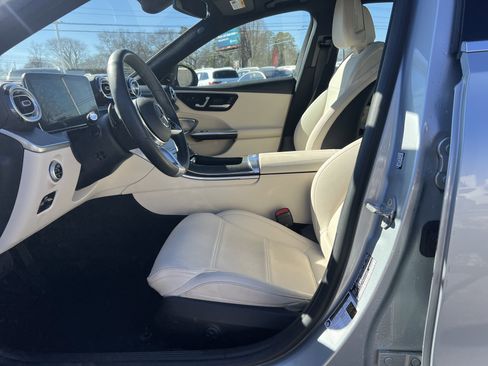 Used 2023 Mercedes-Benz C 300 4MATIC Sedan w/ Pinnacle Trim Package image 16