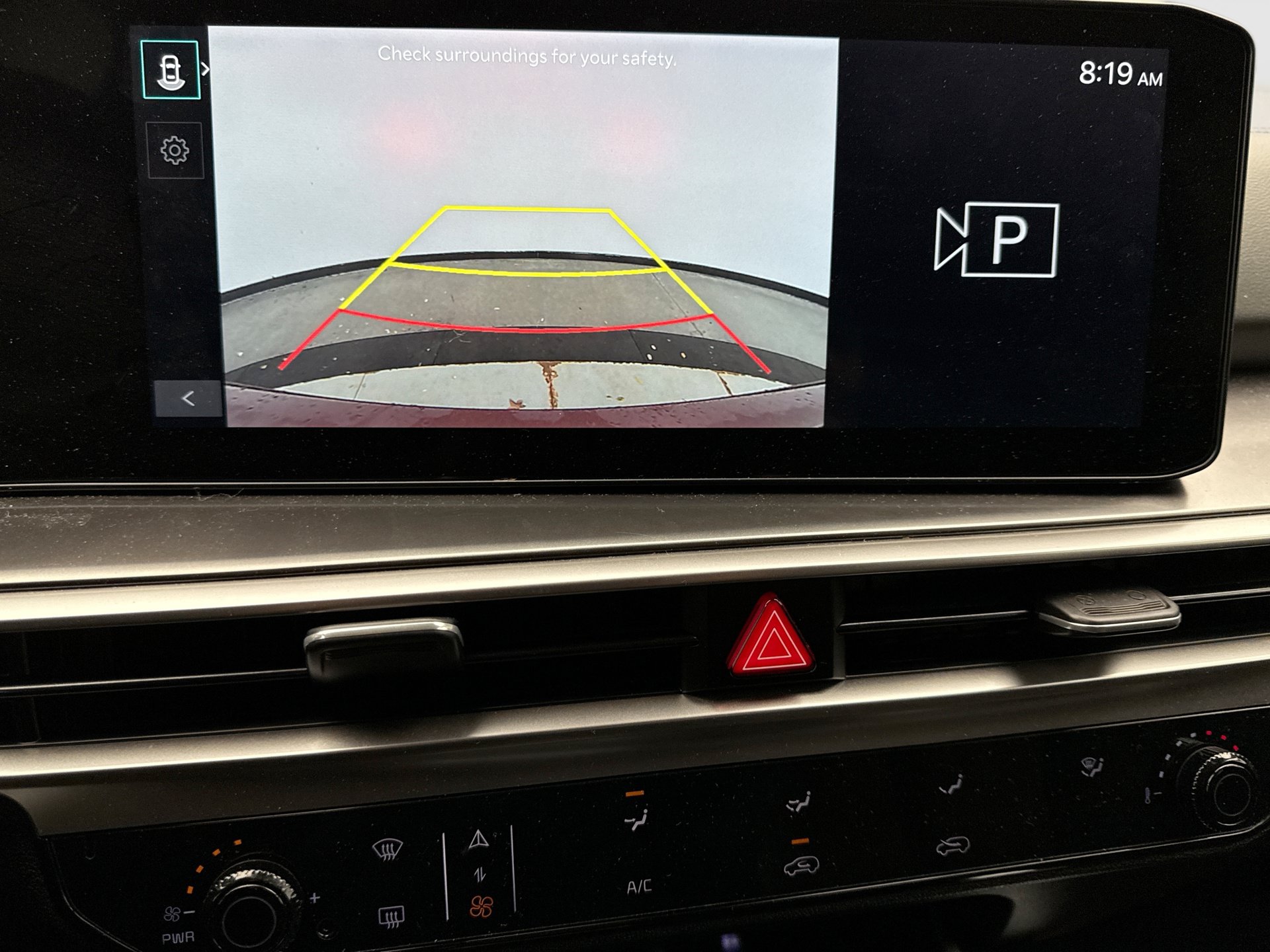 Used 2025 Kia Sorento LX FWD image 14