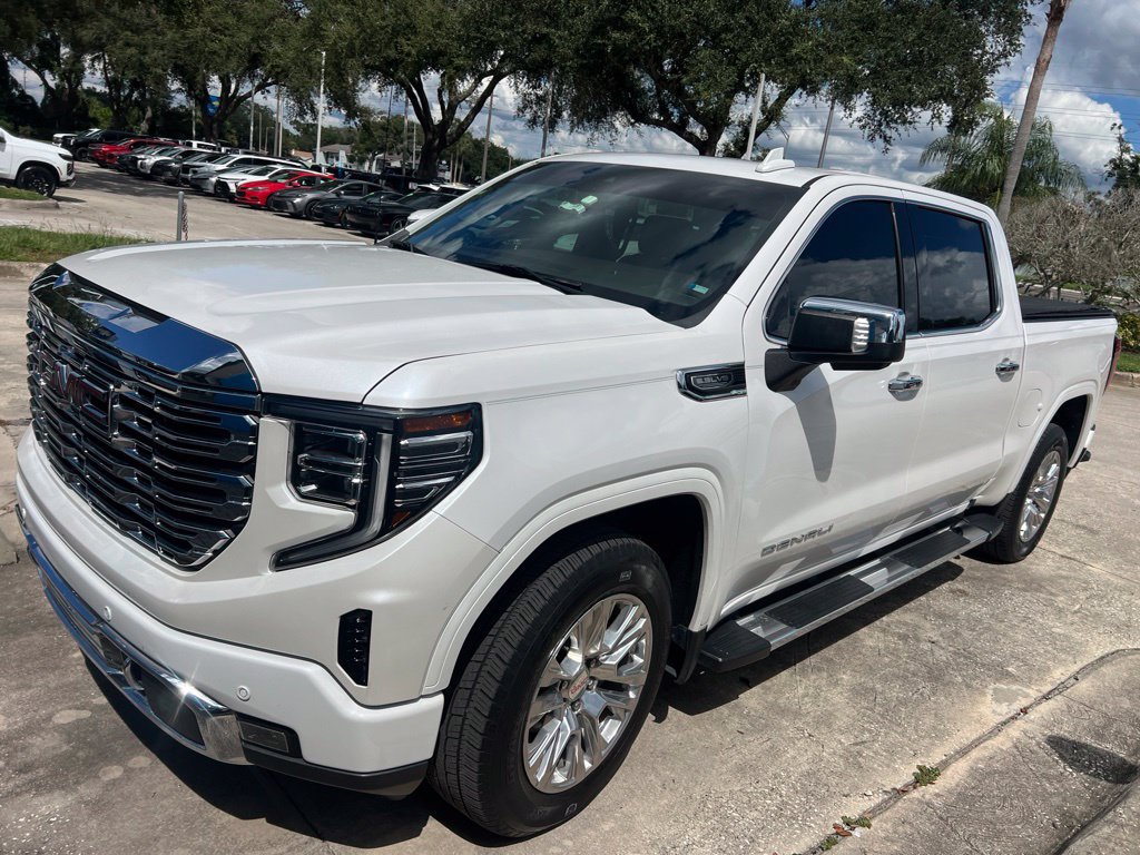 Used 2022 GMC Sierra 1500 Denali RWD image 1