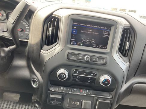 Used 2024 GMC Sierra 2500 Pro AWD/4WD image 14
