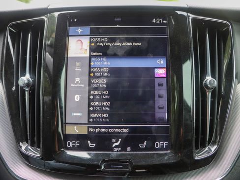 Used 2018 Volvo XC60 T6 R-Design w/ Convenience Package image 35