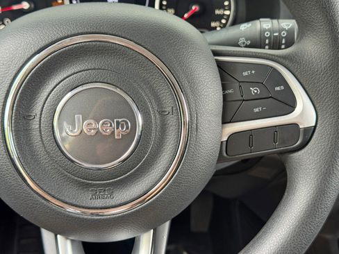 Used 2019 Jeep Renegade Sport w/ Sport Appearance Group image 19