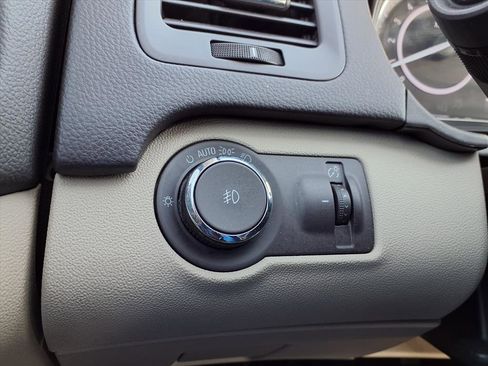 Used 2014 Buick Regal image 16