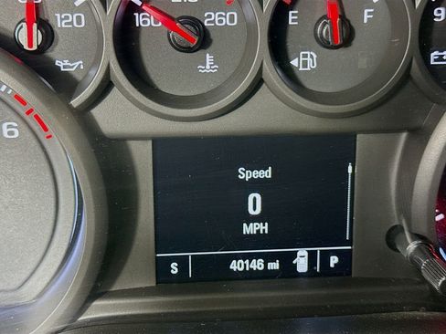 Used 2021 Chevrolet Silverado 1500 Custom image 13