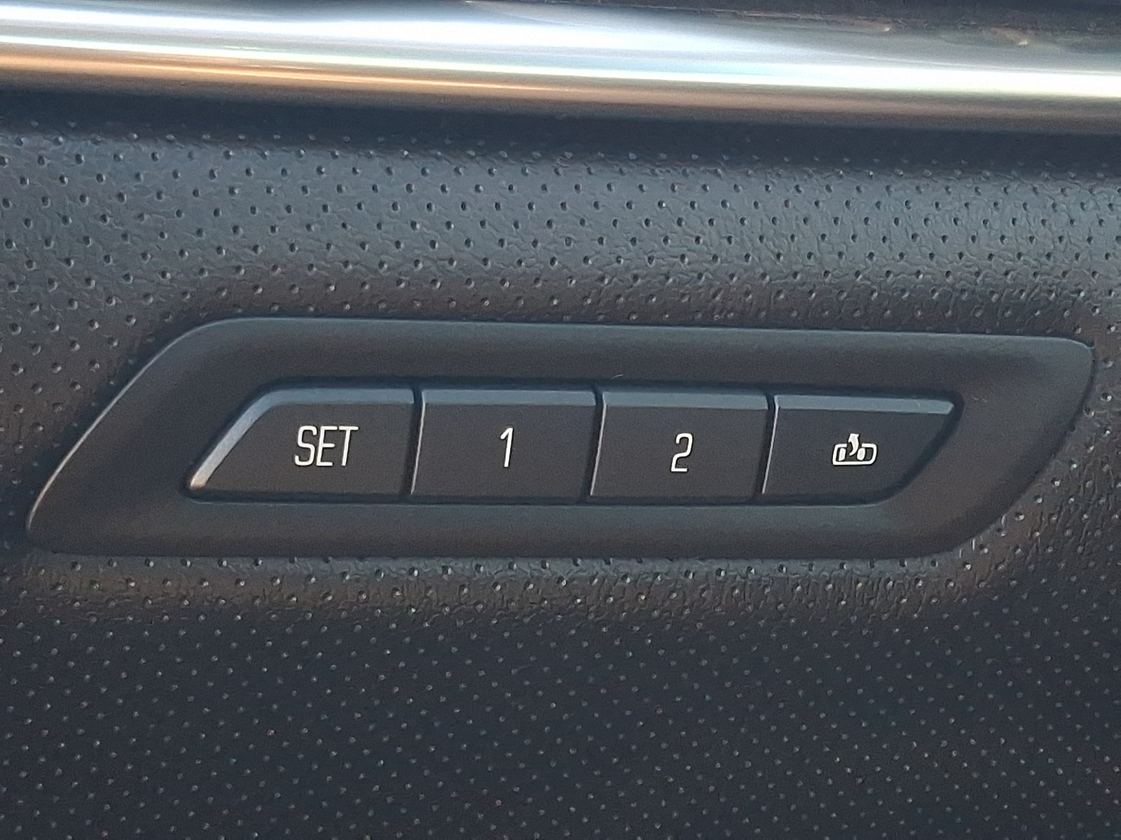Used 2014 Cadillac XTS Premium FWD image 26