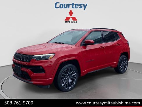 Used 2022 Jeep Compass Limited w/ (RED) Package AWD/4WD image 1