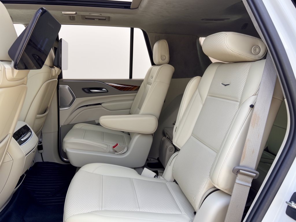 Used 2023 Cadillac Escalade Sport Platinum AWD/4WD image 25