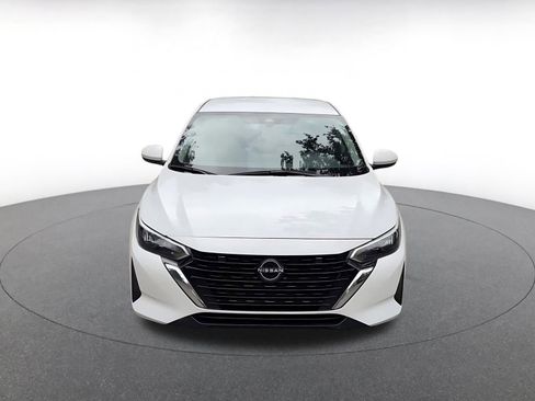 Used 2025 Nissan Sentra SV image 4