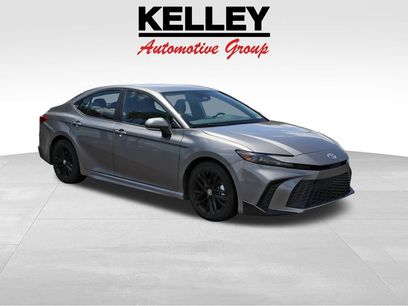 Used 2025 Toyota Camry SE